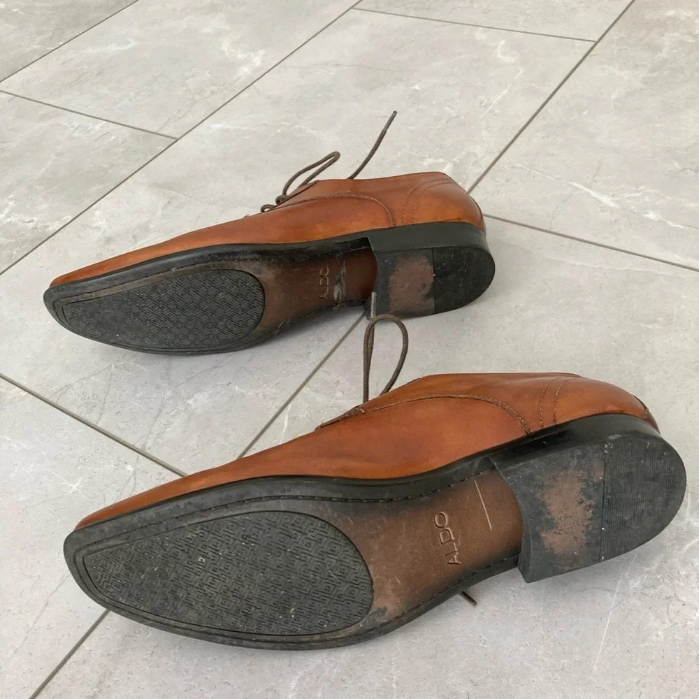 Rarely worn - Picture 5 of 11